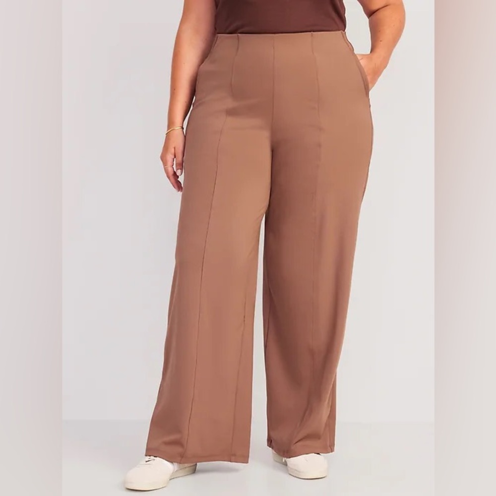 Old Navy Wide-Leg Pants in Taupe Brown